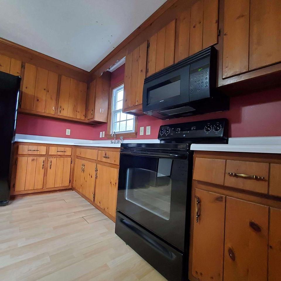 Cabinets before remodel